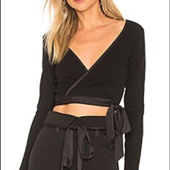 NWT For Love and Lemons Freddy Wrap Top in Black - Picture 1 of 4